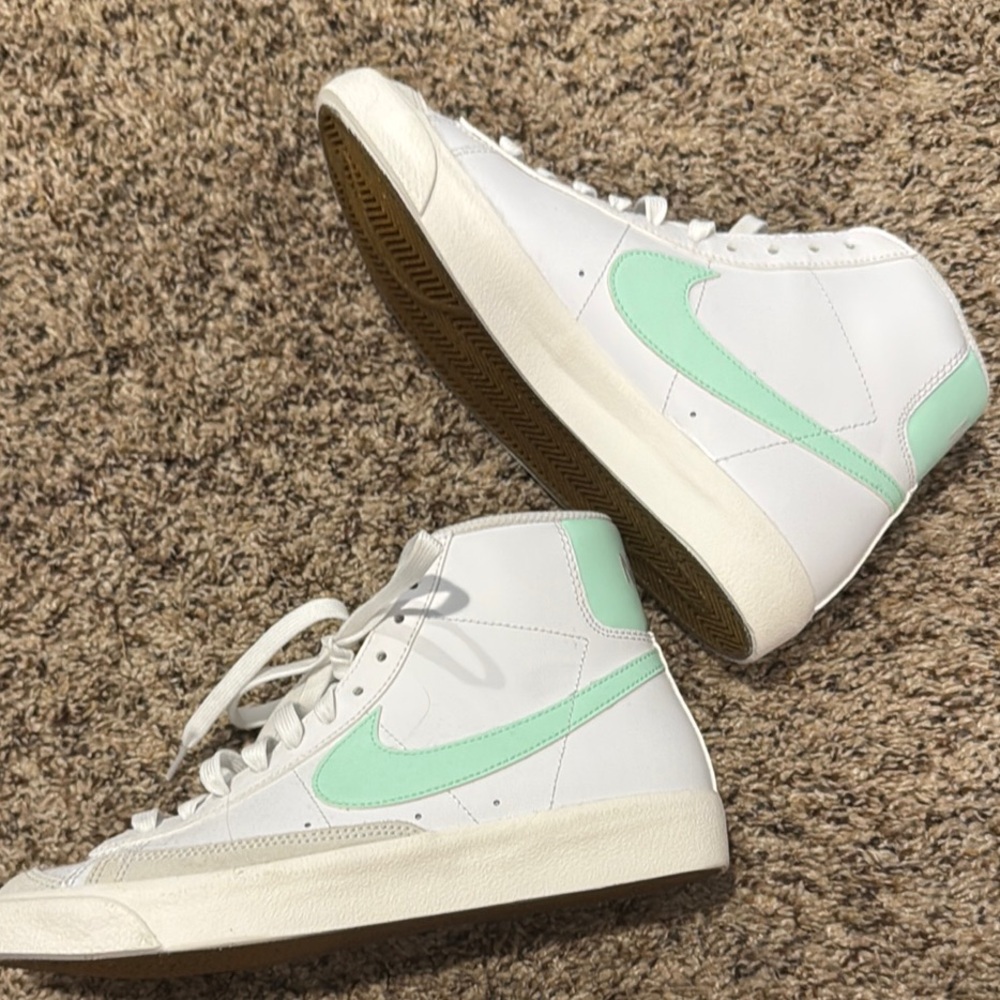 Nike White and Green High-Top Blazers